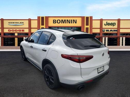 2020 Alfa Romeo Stelvio Base