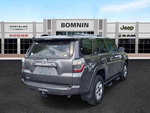 2022 Toyota 4Runner SR5