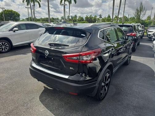 2020 Nissan Rogue Sport SL