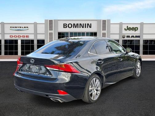 2018 Lexus IS 300 Base