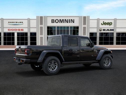 Black Clearcoat 2026 Jeep Gladiator Mojave
