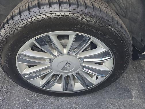 2018 Cadillac Escalade Platinum