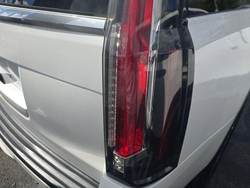 2018 Cadillac Escalade Platinum