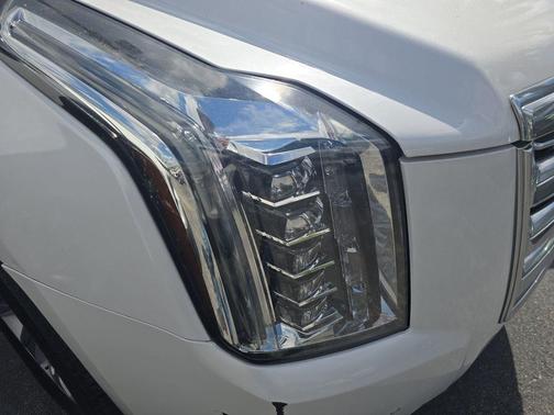 2018 Cadillac Escalade Platinum