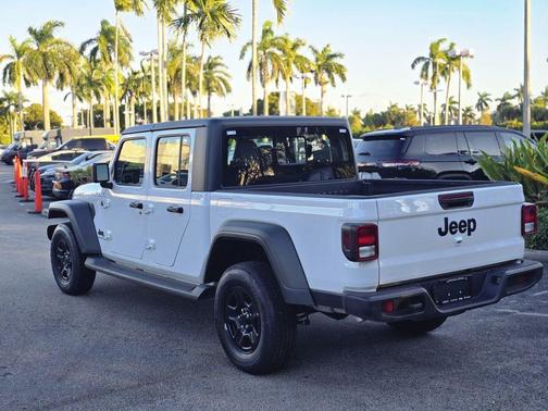 2025 Jeep Gladiator Sport