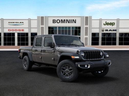 Granite Crystal Clearcoat Metallic 2026 Jeep Gladiator Sport