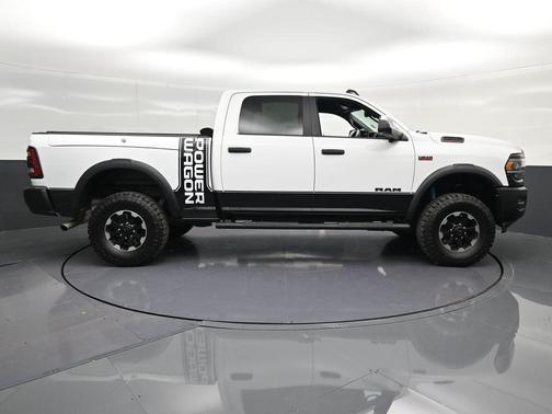 Bright White Clearcoat 2022 RAM 2500 Power Wagon