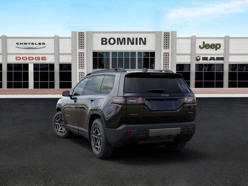 Diamond Black 2026 Jeep Cherokee LAREDO/LIMITED