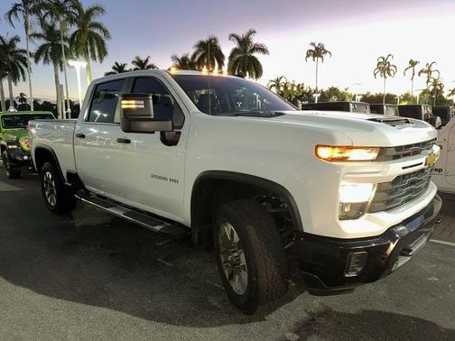 2024 Chevrolet Silverado 2500 Custom