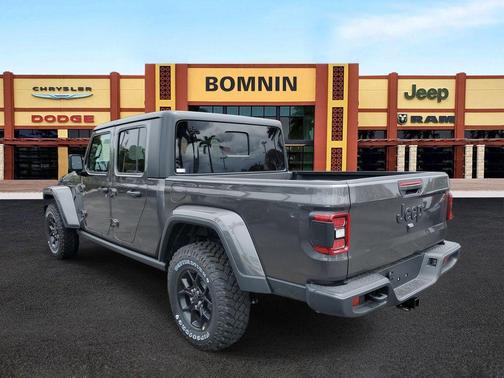 2025 Jeep Gladiator Sport