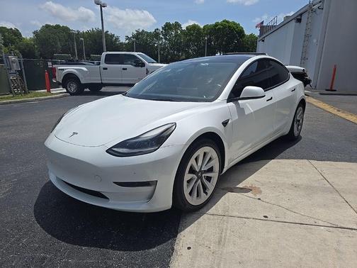 2023 Tesla Model 3 Base