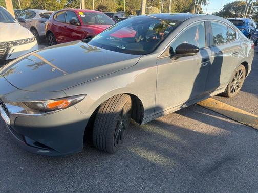 2022 Mazda Mazda3 Carbon Edition