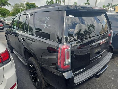 2020 GMC Yukon SLE