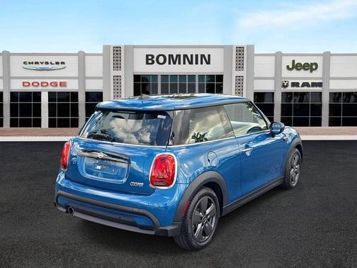 2024 MINI Hardtop Cooper