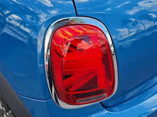 2024 MINI Hardtop Cooper