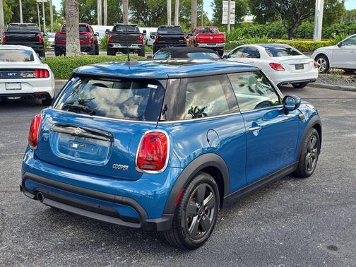 2024 MINI Hardtop Cooper