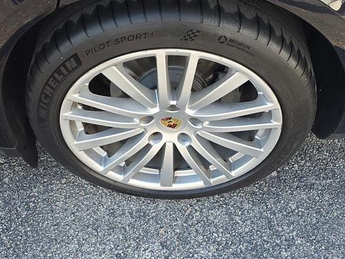 2017 Porsche Panamera 4S