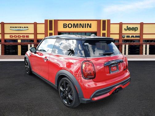 2023 MINI Hardtop Cooper