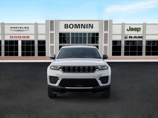 2025 Jeep Grand Cherokee Laredo X