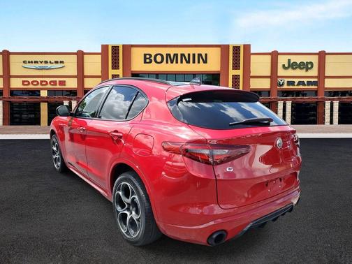 2022 Alfa Romeo Stelvio Veloce