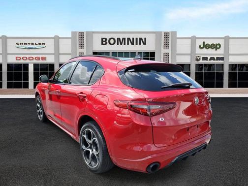 2022 Alfa Romeo Stelvio Veloce