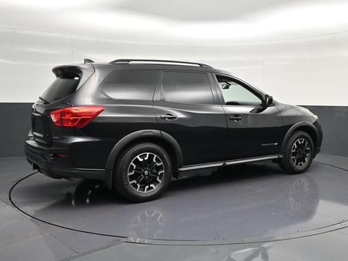 Magnetic Black 2020 Nissan Pathfinder SV