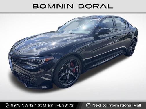 Black Metallic 2024 Alfa Romeo Giulia Ti