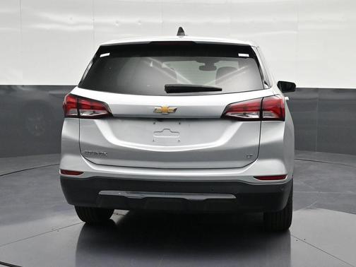 Silver Ice Metallic 2022 Chevrolet Equinox 1LT