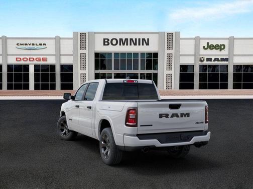 Bright White Clearcoat 2026 RAM 1500 Big Horn/Lone Star
