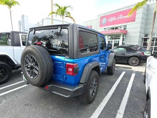 2024 Jeep Wrangler Sport