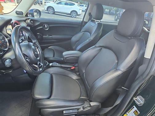 2016 MINI Hardtop Cooper
