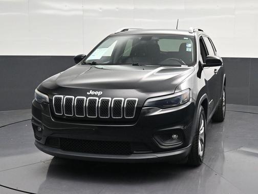 Diamond Black 2019 Jeep Cherokee Latitude Plus