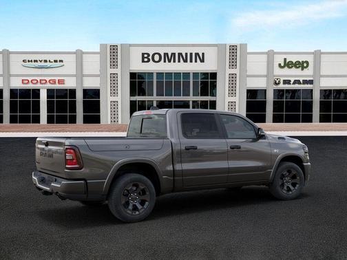 Granite Crystal Clearcoat Metallic 2026 RAM 1500 Big Horn/Lone Star