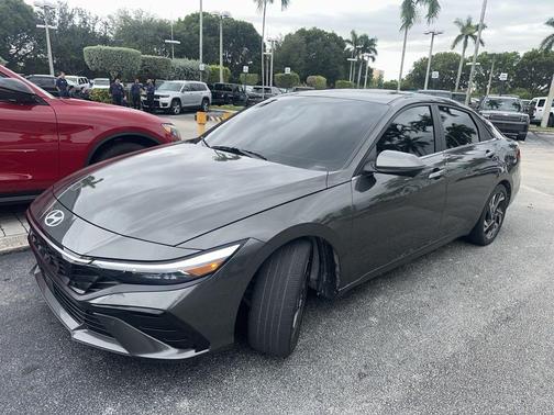 2024 Hyundai ELANTRA Limited