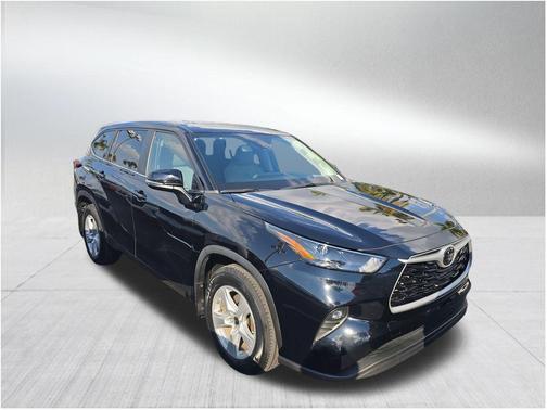 2023 Toyota Highlander LE