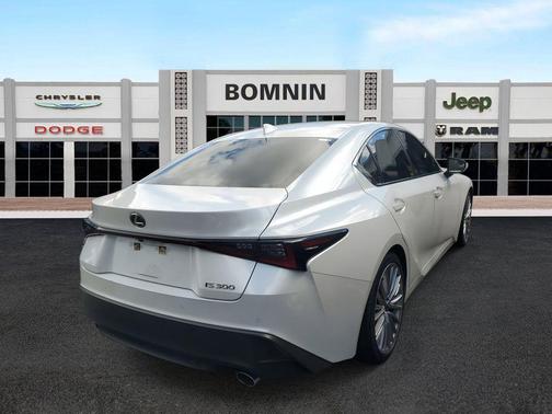 2023 Lexus IS 300 Base