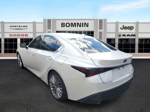 2023 Lexus IS 300 Base