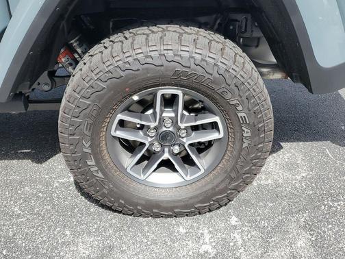 2025 Jeep Gladiator Mojave