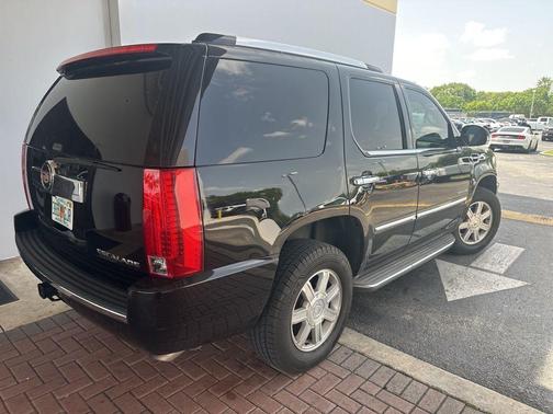 2014 Cadillac Escalade Base