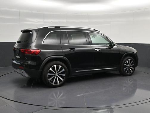 Black 2022 Mercedes-Benz GLB 250 Base
