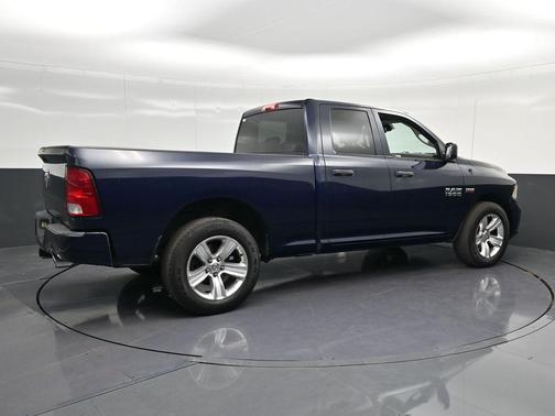 True Blue Pearlcoat 2014 RAM 1500 Tradesman/Express