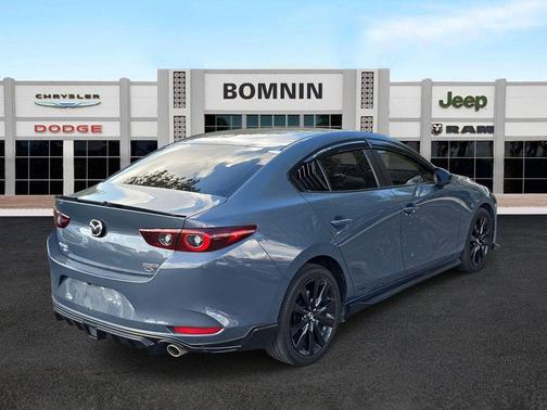 2024 Mazda Mazda3 Carbon Edition