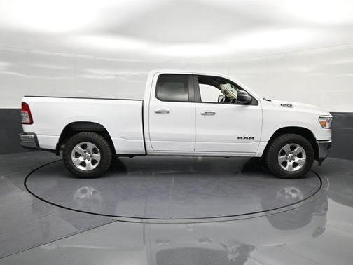Bright White Clearcoat 2020 RAM 1500 Big Horn