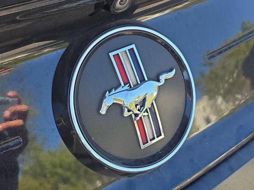 2021 Ford Mustang EcoBoost