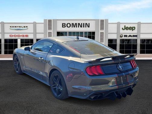 2021 Ford Mustang EcoBoost