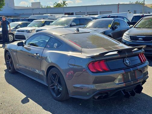 2021 Ford Mustang EcoBoost