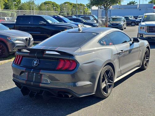 2021 Ford Mustang EcoBoost