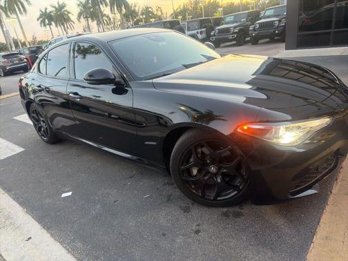 2021 Alfa Romeo Giulia Base