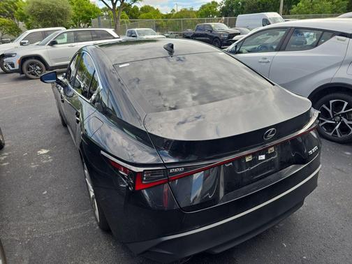 2022 Lexus IS 300 Base