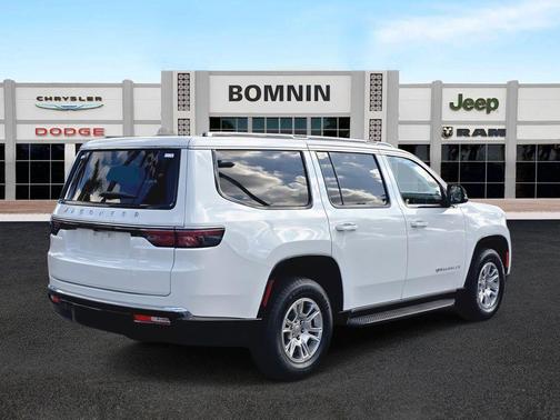 2024 Jeep Wagoneer Base